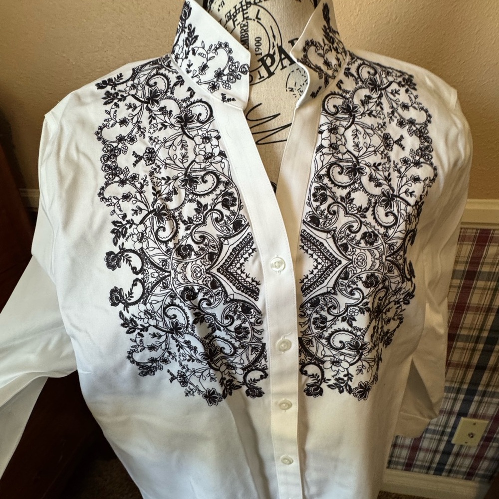 Chico’s Top